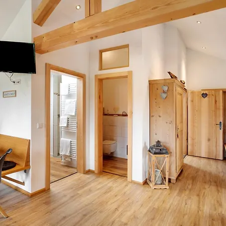 Neubau - Waldblick Daire *