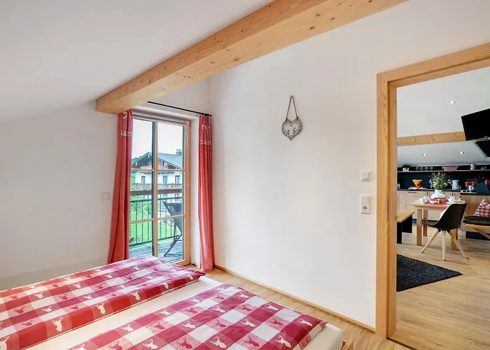 Neubau - Waldblick Apartment *