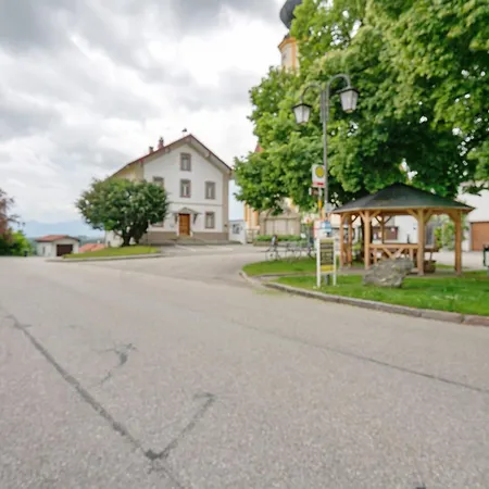 Neubau - Waldblick Apartment Höslwang